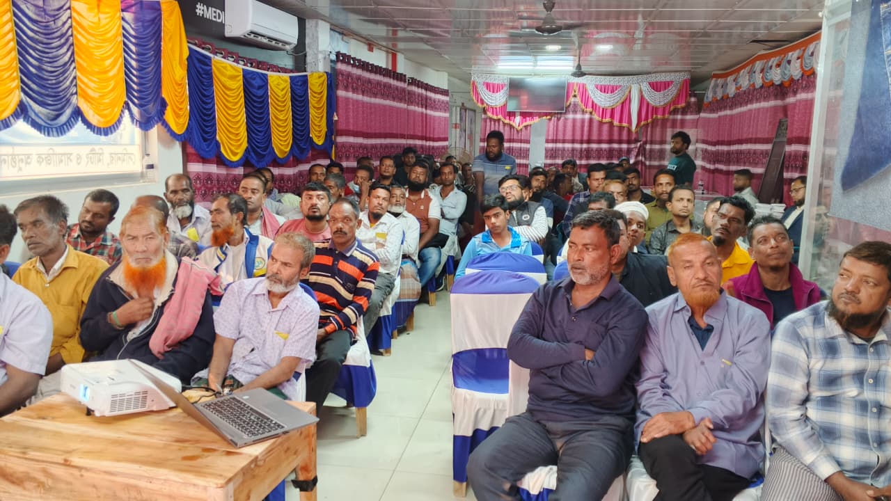 চুয়াডাঙ্গায় “কাঁচা চামড়ার গুনগত মান রক্ষায় লেস্-কাট নিয়ন্ত্রণ এবং সঠিক পদ্ধতিতে চামড়া সংগ্রহ, সংরক্ষণ ও পরিবহণ” শীর্ষক প্রশিক্ষণ কর্মশালা অনুষ্ঠিত হয়েছে।